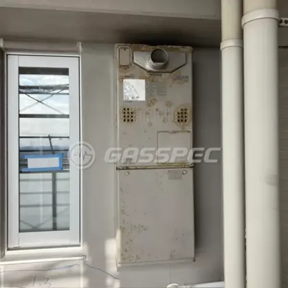 施工前の暖房熱源機（GTH-C2439AWX3H-T）