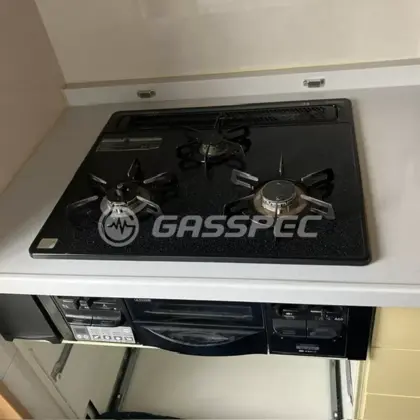 施工前のビルトインガスコンロ（C3WD8RDTR）