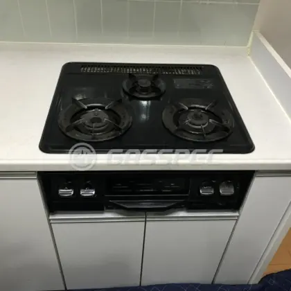 施工前のビルトインガスコンロ（GIC60-3PBH）