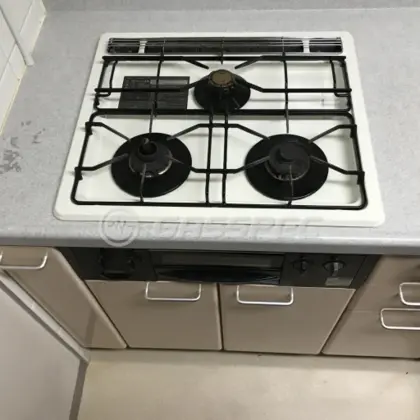 施工前のビルトインガスコンロ（DG3050NR）