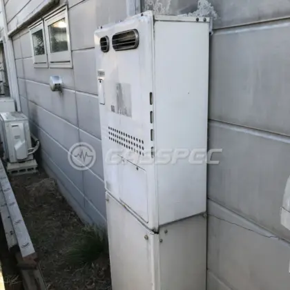 施工前の暖房熱源機（GTH-2417AWX6H）