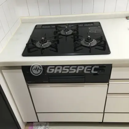 施工後のビルトインガスコンロ（リンナイ RS31W28U32RBW）