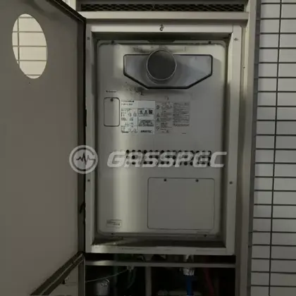 施工前の暖房熱源機（GTH-2417AWX6H-T）