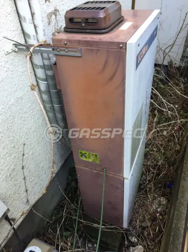 施工前の給湯器（GT-1600R）