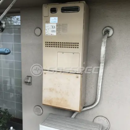 施工前の暖房熱源機（GTH-2413AWX）