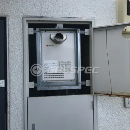 施工前の給湯器（GQ-1623WE-T）