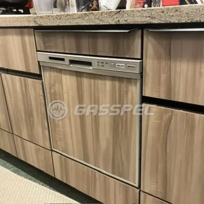 施工前のビルトイン食洗機（NP-45RS5SAA）