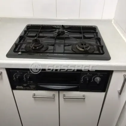 施工前のビルトインガスコンロ（RBG-30B5）