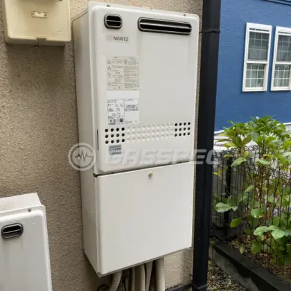 施工前の給湯器