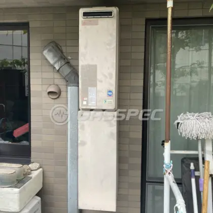 施工前の給湯器（OURB-2051SAQ）