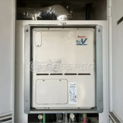 施工前の暖房熱源機（RUFH-VD2401SAU2-3）
