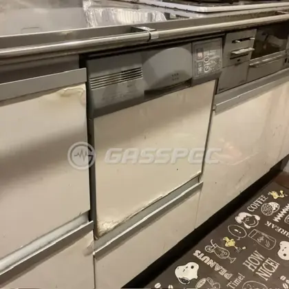 施工前のビルトイン食洗機（FB4510P）
