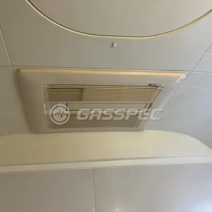 施工前の浴室乾燥機（BDV-3300UKNCA-BL）
