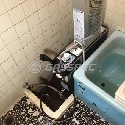 施工後の給湯器（ノーリツ GUQ-5D-R BL）