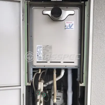 施工前の給湯器（RUF-A2000SAT）