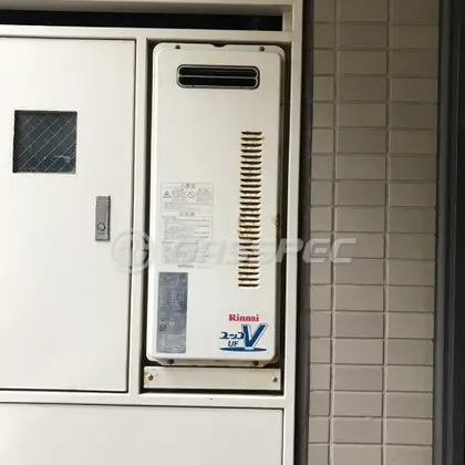 施工前の給湯器（RUF-VS2001SAW）