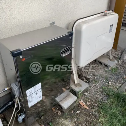 施工前の給湯器（CBX-402F）