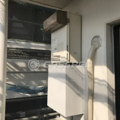 施工前の給湯器（GT-1637WE）