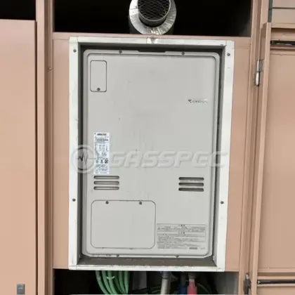 施工前の暖房熱源機（RUFH-V2403AU2-3）