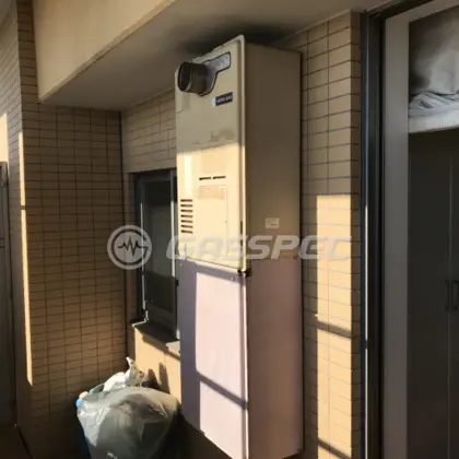 施工前の暖房熱源機（RUFH-V2400AT2-3）