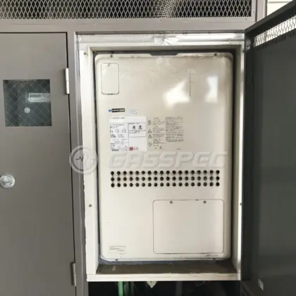 施工前の暖房熱源機（GTH-2413AWX-H）