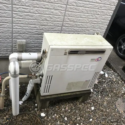交換前の給湯器（パーパス GX-240ZR）