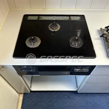 施工前のビルトインガスコンロ（RS31W13B11R-BR）