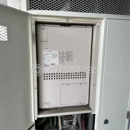 施工前の暖房熱源機（GTH-2413AWXH-H）