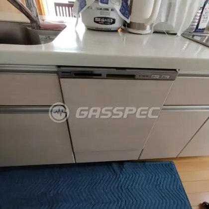 施工前のビルトイン食洗機（NP-P45MD1W）