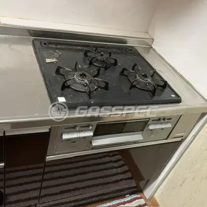 施工前のビルトインガスコンロ（DG32K1SR）