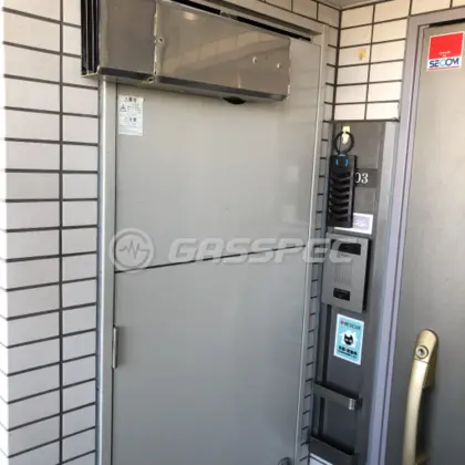 施工前の給湯器（HT-4201ARS2-SW3Q）