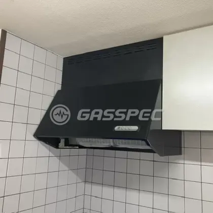 施工前のレンジフード
