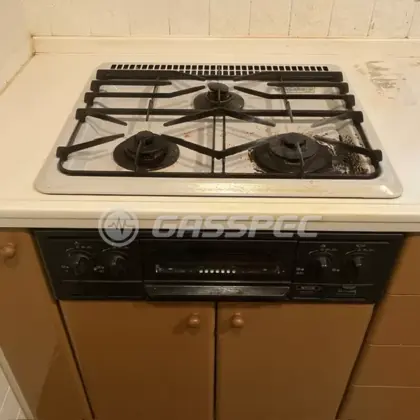 施工前のビルトインガスコンロ（RBG-30B2-B）