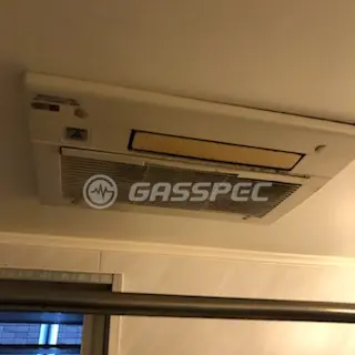 施工前の浴室乾燥機（HBD-3304KCSK-J3P）