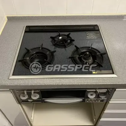 施工前のビルトインガスコンロ（RBG-N31WG3L）