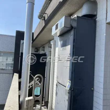 施工前の暖房熱源機（GTH-C2436AWX3H）