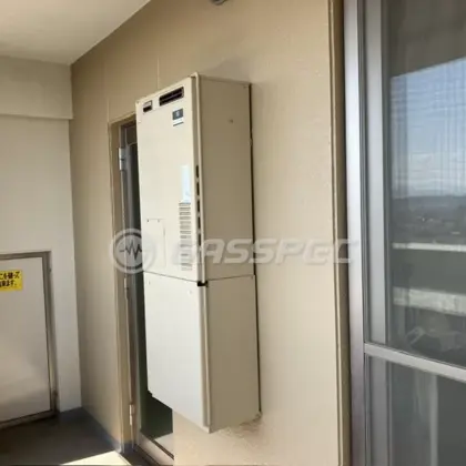 施工前の暖房熱源機（AT-4200ARSAW3Q-56）
