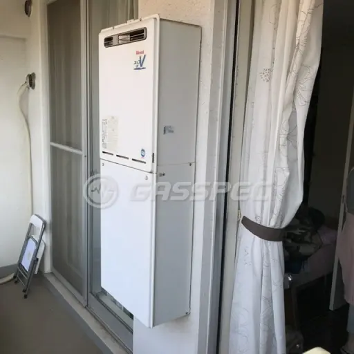 交換前の給湯器（リンナイ RUF-V1611AW）