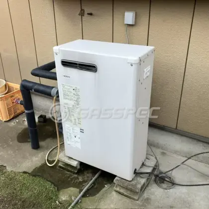 施工前の給湯器（OTX-305YV）