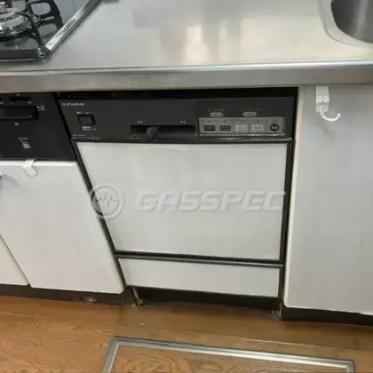 施工前のビルトイン食洗機（SW-5500C）