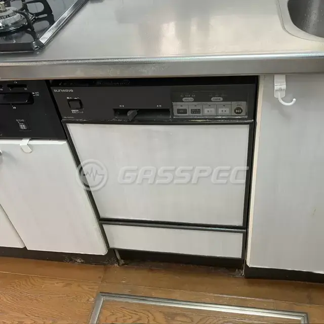 交換前のビルトイン食洗機（サンウェーブ SW-5500C）