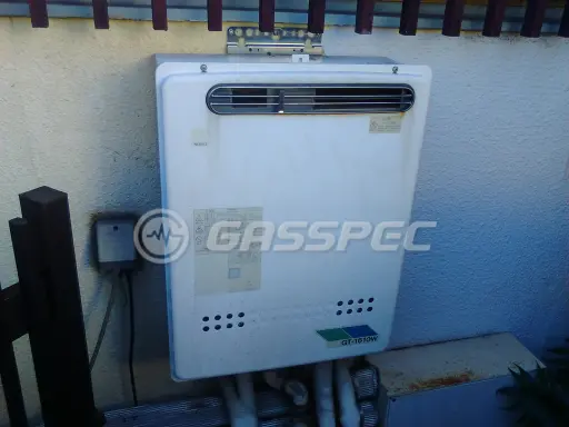 交換前の給湯器（ノーリツ GT-1610W）