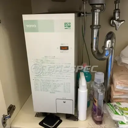 施工前の電気温水器（RE12N）