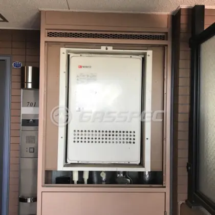 施工前の給湯器（GT-2422AWX-H）