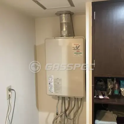 施工前の給湯器（RUF-V1615SAFFD(A)）