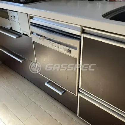 施工前のビルトイン食洗機（NP-P45F1S1BB）