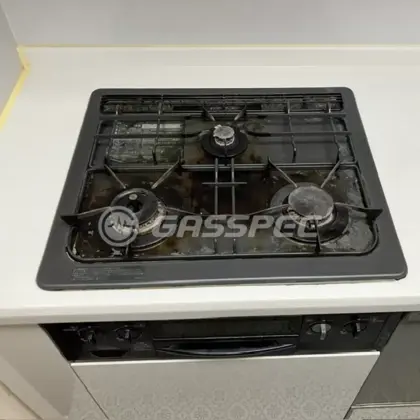 施工前のビルトインガスコンロ（DG3068NR）