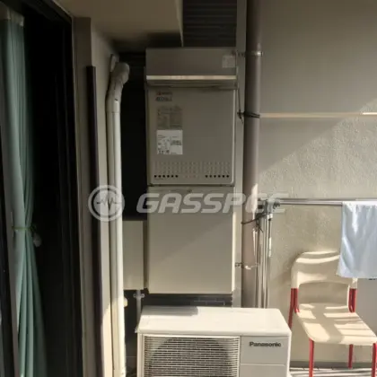 施工前の給湯器（GT-C2432AWX）