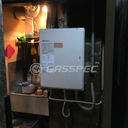 施工後の給湯器（ノーリツ GQ-3210WZ-FF-2）