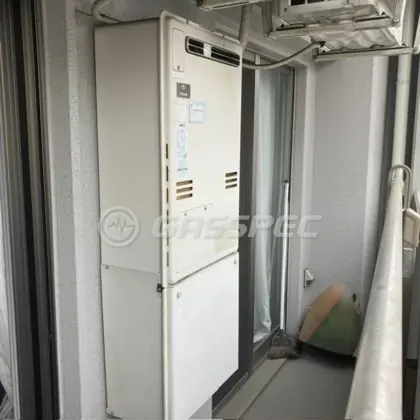 施工前の暖房熱源機（RUFH-V2403AW2-6）